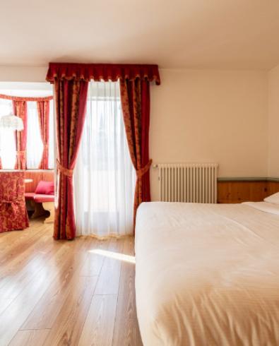 hotelcristinapinzolo en superior-double-rooms 020