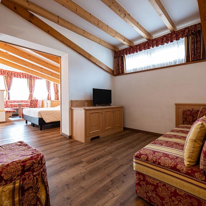 hotelcristinapinzolo de deluxe-suite 018