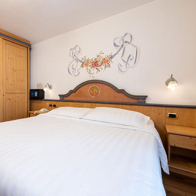 hotelcristinapinzolo en double-rooms 014