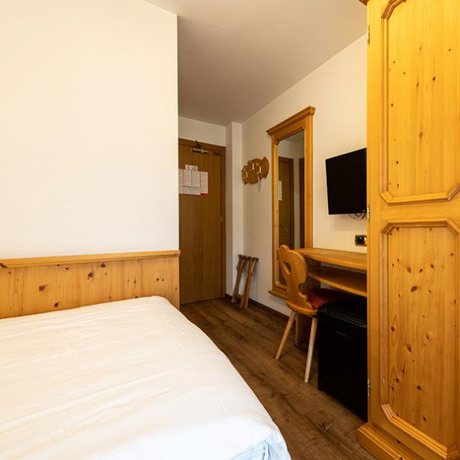 hotelcristinapinzolo it camera-singola 015